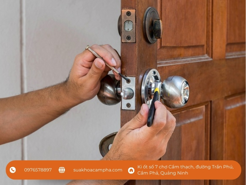 Cam kết dịch vụ Sửa khóa tay nắm tròn khi mất chìa khóa tại Cẩm Phả