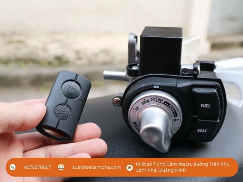 Quy trình cài đặt chìa khóa Smartkey xe máy Quy trình cài đặt chìa khóa Smartkey xe máy